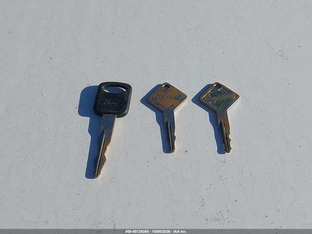 45128380 :رقم المزاد ، 1FDSE3FL6ADA82951 vin ، 2010 Ford E-350 Cutaway مزاد بيع