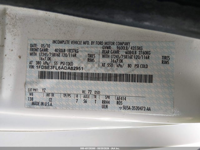 45128380 :رقم المزاد ، 1FDSE3FL6ADA82951 vin ، 2010 Ford E-350 Cutaway مزاد بيع