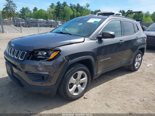 3C4NJDBB7JT435689 Jeep Compass Latitude 4x4