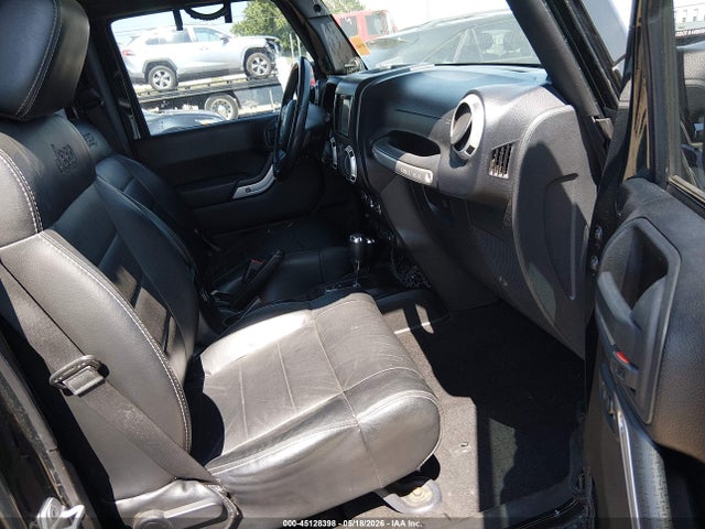 45128398 :رقم المزاد ، 1C4BJWEG3CL253251 vin ، 2012 Jeep Wrangler Unlimited Sahara مزاد بيع