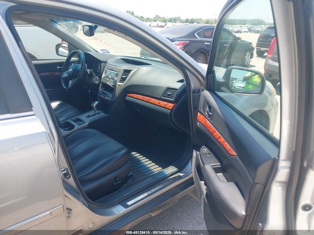 2011 Subaru Outback 3.6r Limited მანქანა იყიდება აუქციონზე, vin: 4S4BRDKC3B2422540, აუქციონის ნომერი: 45128410