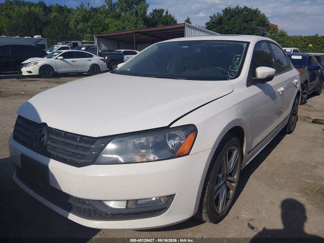 Продаж на аукціоні авто 2015 Volkswagen Passat 1.8t Sel Premium, vin: 1VWCS7A38FC073050, номер лоту: 45128427