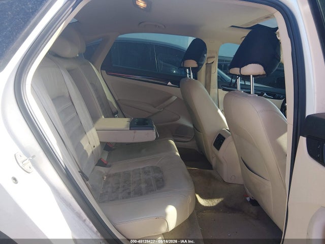 Продаж на аукціоні авто 2015 Volkswagen Passat 1.8t Sel Premium, vin: 1VWCS7A38FC073050, номер лоту: 45128427