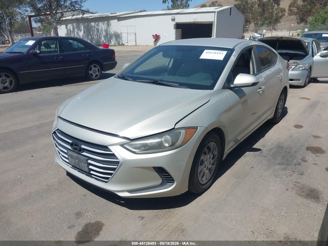 45128493 :رقم المزاد ، KMHD74LF5HU372597 vin ، 2017 Hyundai Elantra Se مزاد بيع