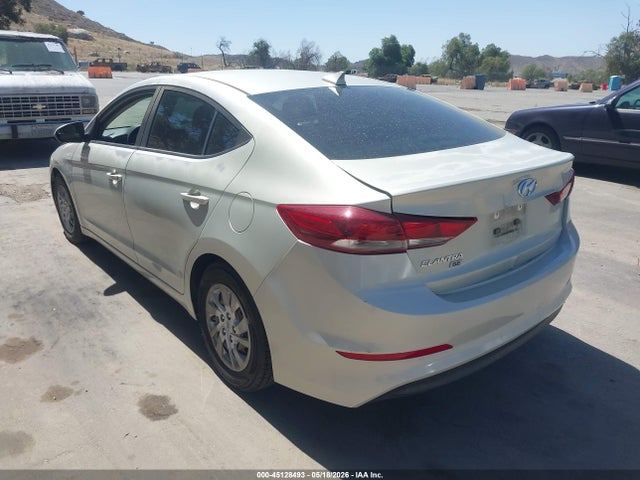 45128493 :رقم المزاد ، KMHD74LF5HU372597 vin ، 2017 Hyundai Elantra Se مزاد بيع