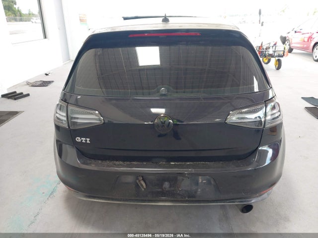 Продажа на аукционе авто 2015 Volkswagen Golf Gti 2.0t Se 2-door, vin: 3VWYT7AU5FM056698, номер лота: 45128496