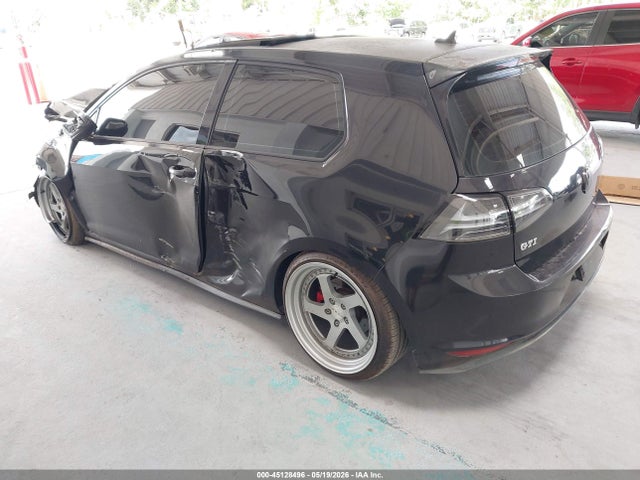 Продажа на аукционе авто 2015 Volkswagen Golf Gti 2.0t Se 2-door, vin: 3VWYT7AU5FM056698, номер лота: 45128496