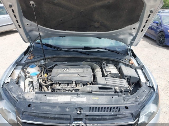 1VWAT7A35FC047610 Volkswagen Passat 1.8t Wolfsburg Edition