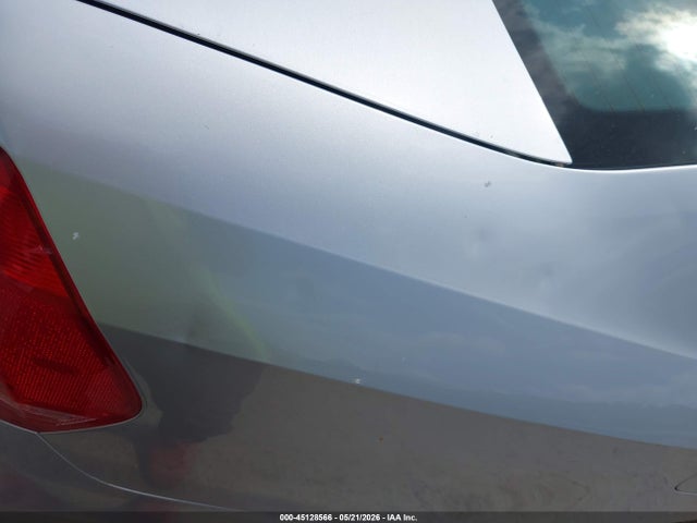 1VWAT7A35FC047610 Volkswagen Passat 1.8t Wolfsburg Edition