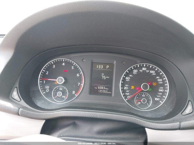 1VWAT7A35FC047610 Volkswagen Passat 1.8t Wolfsburg Edition