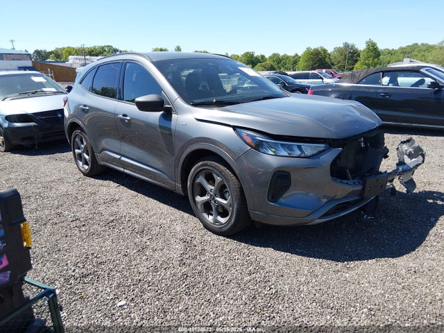 45128573 :رقم المزاد ، 1FMCU0MNXPUA05955 vin ، 2023 Ford Escape St-line مزاد بيع