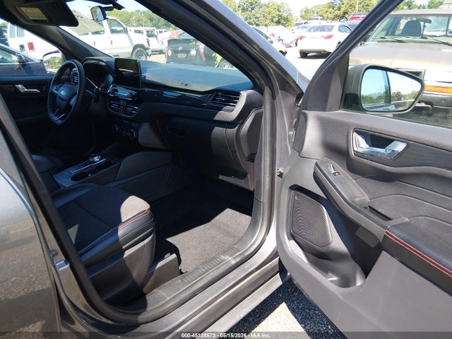 45128573 :رقم المزاد ، 1FMCU0MNXPUA05955 vin ، 2023 Ford Escape St-line مزاد بيع