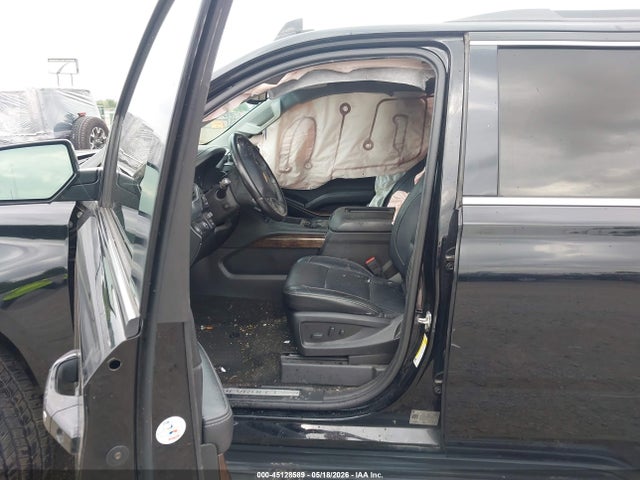 Продажа на аукционе авто 2018 Chevrolet Tahoe Lt, vin: 1GNSCBKC0JR222836, номер лота: 45128589
