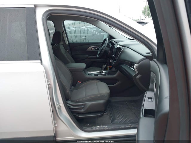 Chevrolet Traverse Ls 2019 1GNERFKW6KJ149954 Image 5