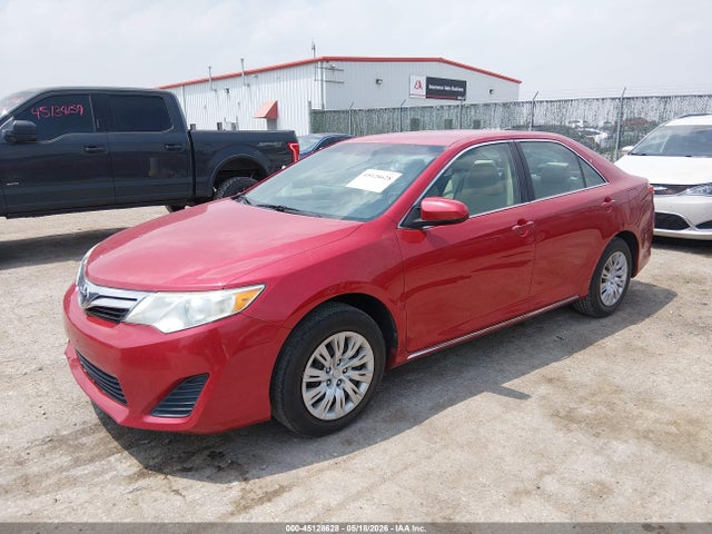 Toyota CAMRY LE 2014 4T1BF1FK9EU827464 Image 2