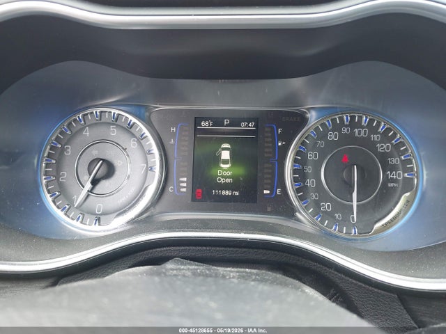 2015 Chrysler 200 Limited მანქანა იყიდება აუქციონზე, vin: 1C3CCCAB8FN687931, აუქციონის ნომერი: 45128655