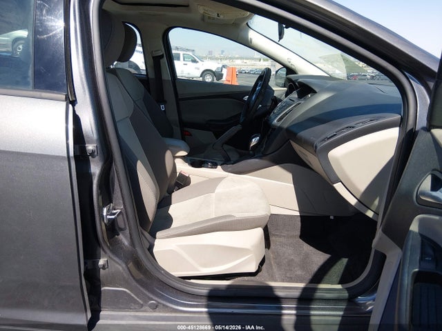 45128669 :رقم المزاد ، 1FADP3K26DL145339 vin ، 2013 Ford Focus Se مزاد بيع
