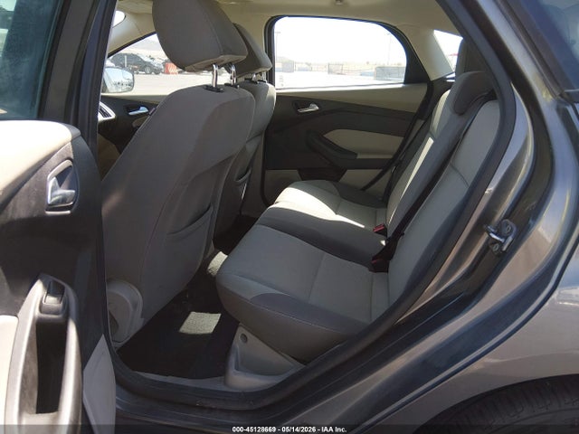 45128669 :رقم المزاد ، 1FADP3K26DL145339 vin ، 2013 Ford Focus Se مزاد بيع