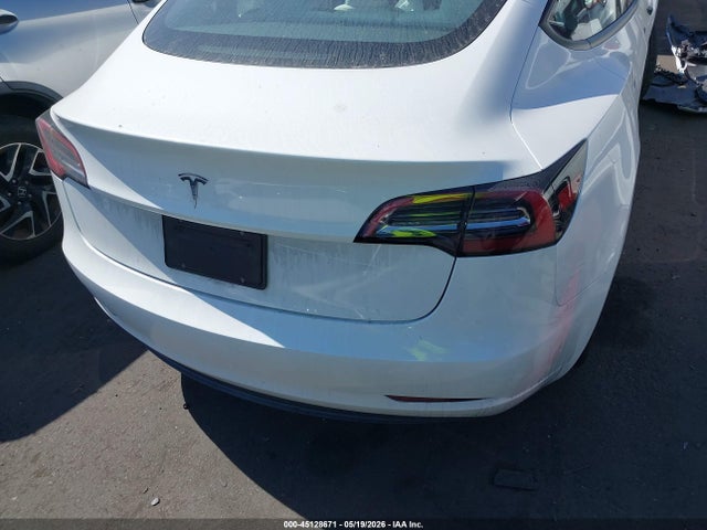 Tesla Model 3 Rear-wheel Drive 2023 5YJ3E1EA2PF590381 Image 16