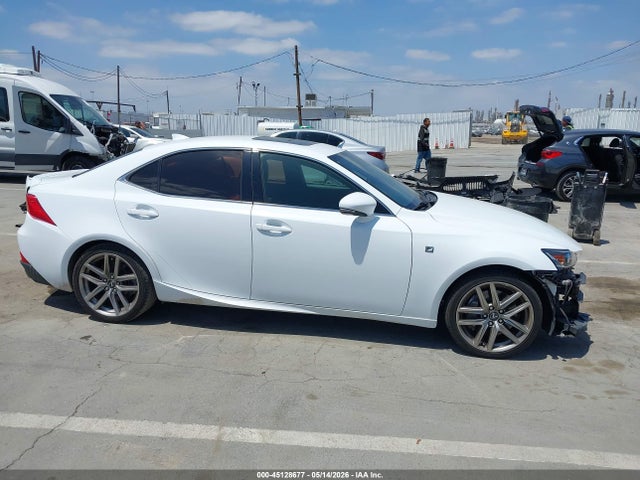 Lexus IS 200T 2017 JTHBA1D26H5044508 Image 14