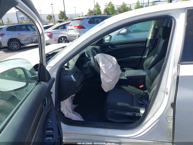 1HGCV1F16KA134806 Honda ACCORD LX