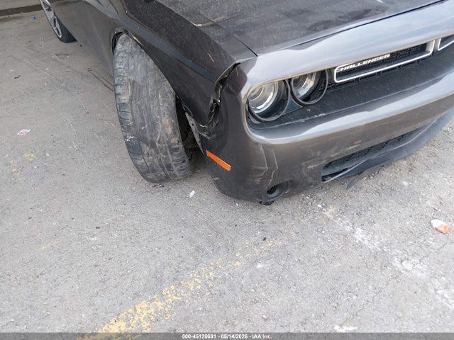 Продаж на аукціоні авто 2015 Dodge Challenger Sxt Plus, vin: 2C3CDZBG1FH758132, номер лоту: 45128691