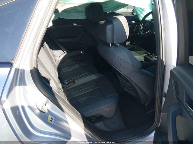 45128696 :رقم المزاد ، WA15AAFY5N2083288 vin ، 2022 Audi Q5 Sportback Premium Plus 45 Tfsi S Line Quattro S Tronic مزاد بيع