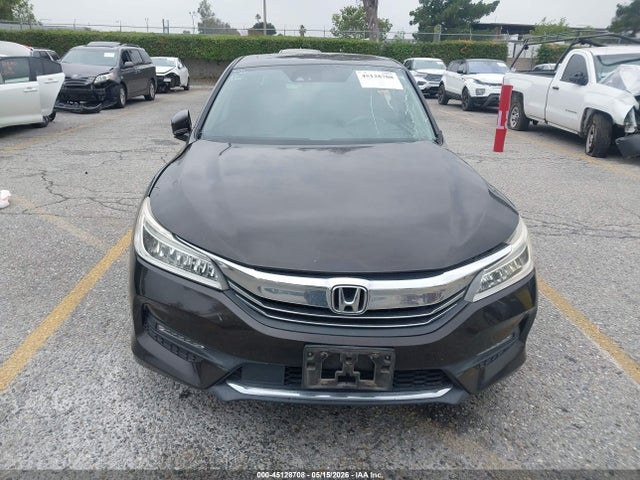 1HGCR3F95HA014512 Honda Accord Touring V6