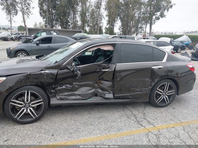 1HGCR3F95HA014512 Honda Accord Touring V6