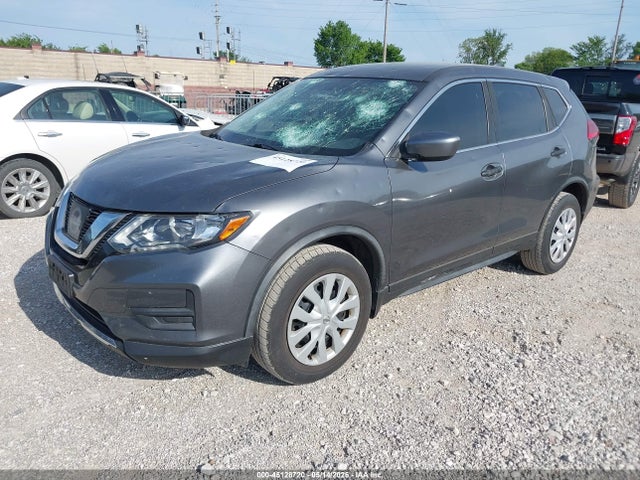 Nissan ROGUE S 2017 JN8AT2MV6HW026614 Image 2