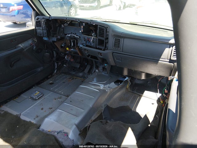 45128762 :رقم المزاد ، 2GTEK19B651298625 vin ، 2005 Gmc Sierra 1500 Sle مزاد بيع