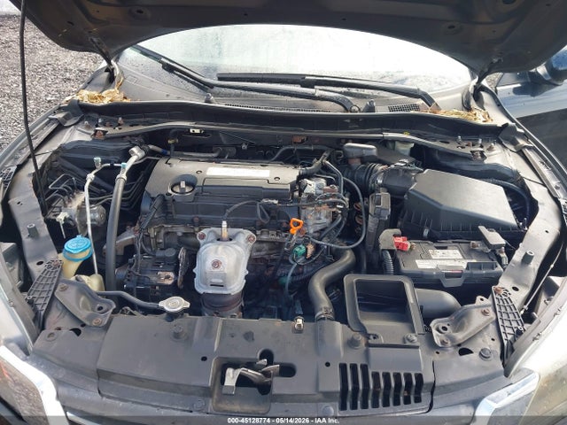 2015 Honda Accord Sport მანქანა იყიდება აუქციონზე, vin: 1HGCR2F52FA060738, აუქციონის ნომერი: 45128774