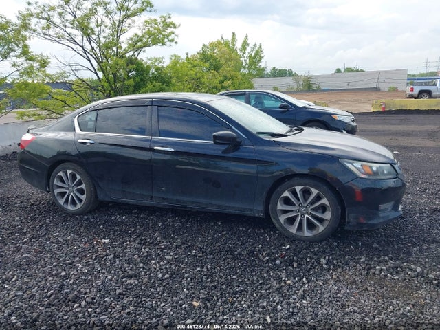 2015 Honda Accord Sport მანქანა იყიდება აუქციონზე, vin: 1HGCR2F52FA060738, აუქციონის ნომერი: 45128774