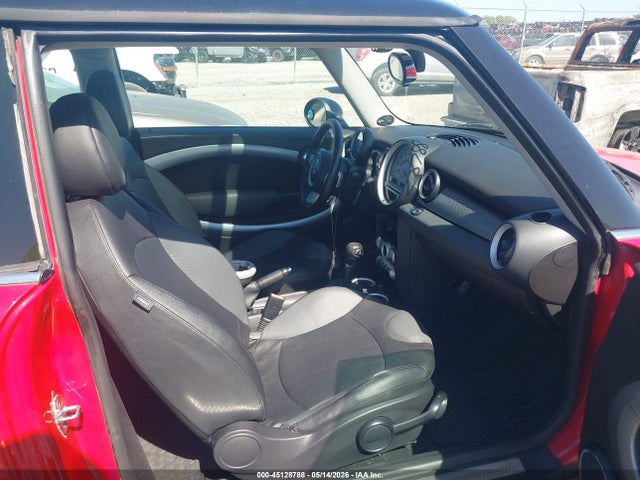 Продажа на аукционе авто 2010 Mini Cooper S, vin: WMWMF7C57ATZ72238, номер лота: 45128788