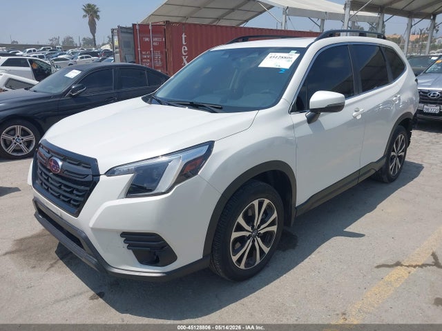 Subaru Forester Limited 2023 JF2SKAPC7PH475876 Image 2