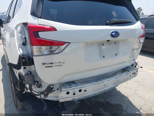 Subaru Forester Limited 2023 JF2SKAPC7PH475876 Image 6