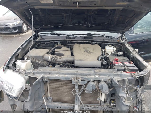 3TMCZ5AN5NM490868 Toyota Tacoma Trd Off Road