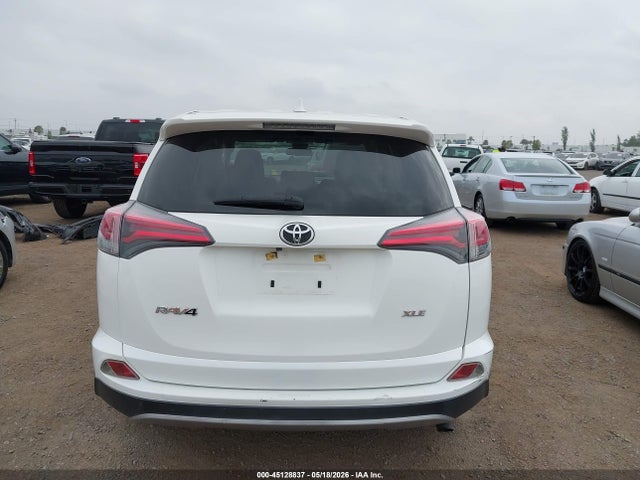 Toyota Rav4 Xle 2018 JTMWFREV7JJ753151 Image 16