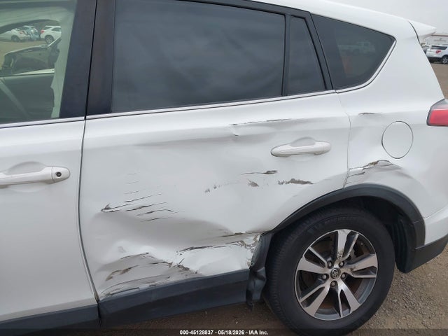 Toyota Rav4 Xle 2018 JTMWFREV7JJ753151 Image 6