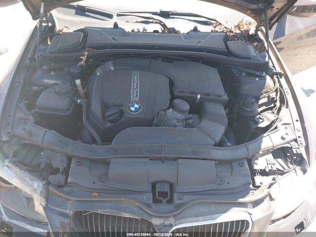 2011 Bmw 335i მანქანა იყიდება აუქციონზე, vin: WBADX7C59BE742588, აუქციონის ნომერი: 45128864
