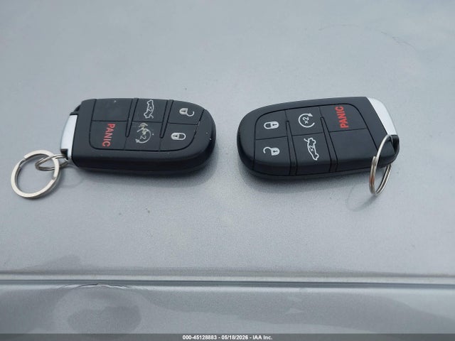 Chrysler 200 C 2015 1C3CCCCG6FN641863 Image 11