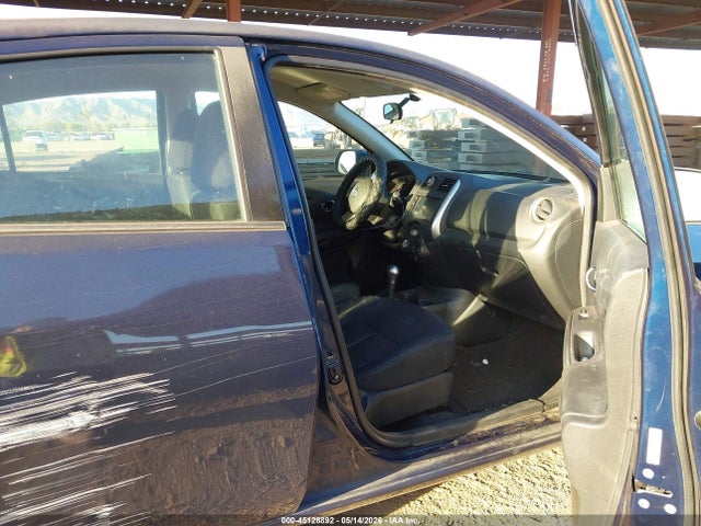 3N1CN7AP0EL803648 Nissan Versa 1.6 Sv