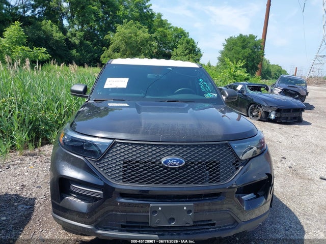 Ford Police Interceptor Utility 2023 1FM5K8AW3PNA01539 Image 10