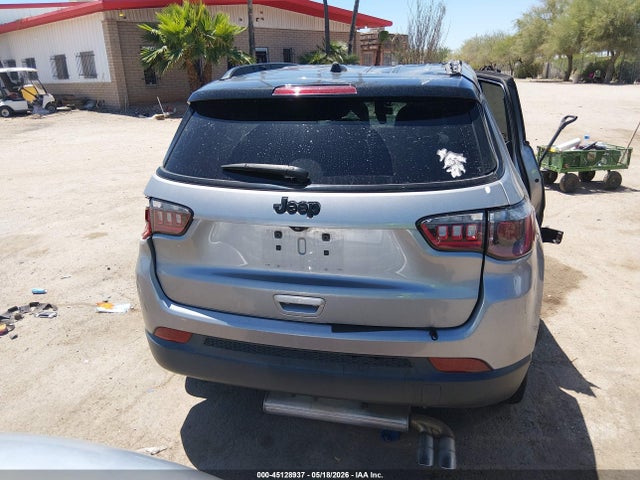 3C4NJCBB7LT257425 Jeep Compass Altitude Fwd