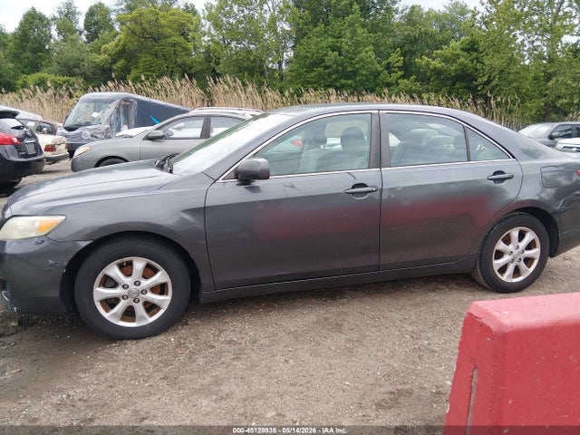 2011 Toyota Camry Le მანქანა იყიდება აუქციონზე, vin: 4T1BF3EK2BU614736, აუქციონის ნომერი: 45128938