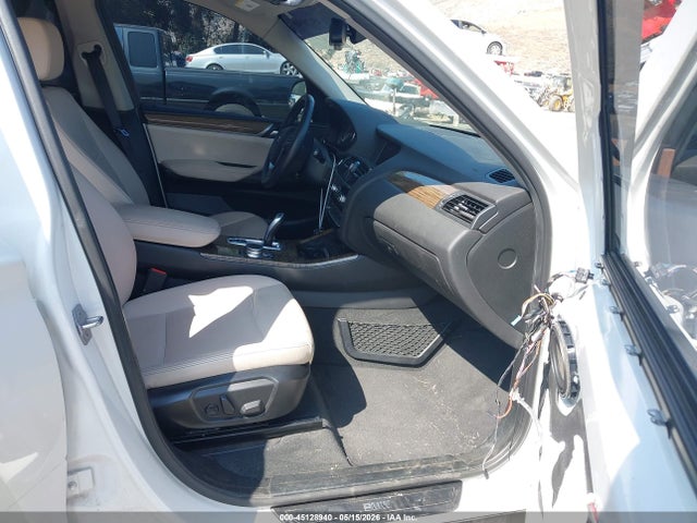 2017 Bmw X3 Xdrive28i მანქანა იყიდება აუქციონზე, vin: 5UXWX9C5XH0T03122, აუქციონის ნომერი: 45128940