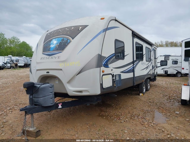 Aukcja sprzedaży 2014 Crossroads Sunset Trail Reserve Travel Trailer, vin: 4V0TC2826EB024374, numer aukcji: 45128945
