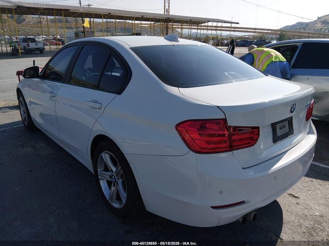 2013 Bmw 328i მანქანა იყიდება აუქციონზე, vin: WBA3A5C52DF603725, აუქციონის ნომერი: 45128950