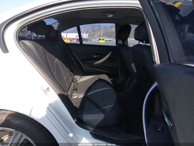 2013 Bmw 328i მანქანა იყიდება აუქციონზე, vin: WBA3A5C52DF603725, აუქციონის ნომერი: 45128950