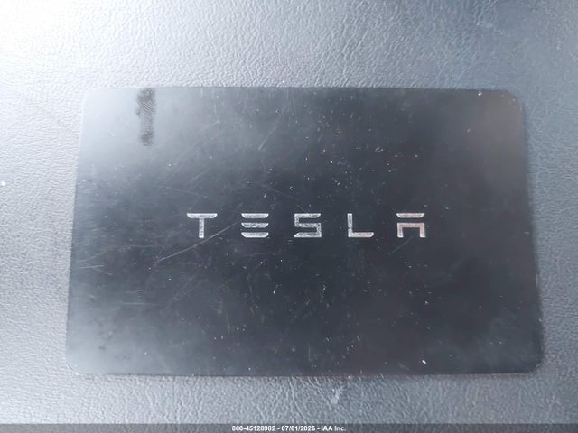 Продажа на аукционе авто 2024 Tesla Model 3 Long Range Dual Motor All-wheel Drive, vin: 5YJ3E1EB7RF746281, номер лота: 45128982